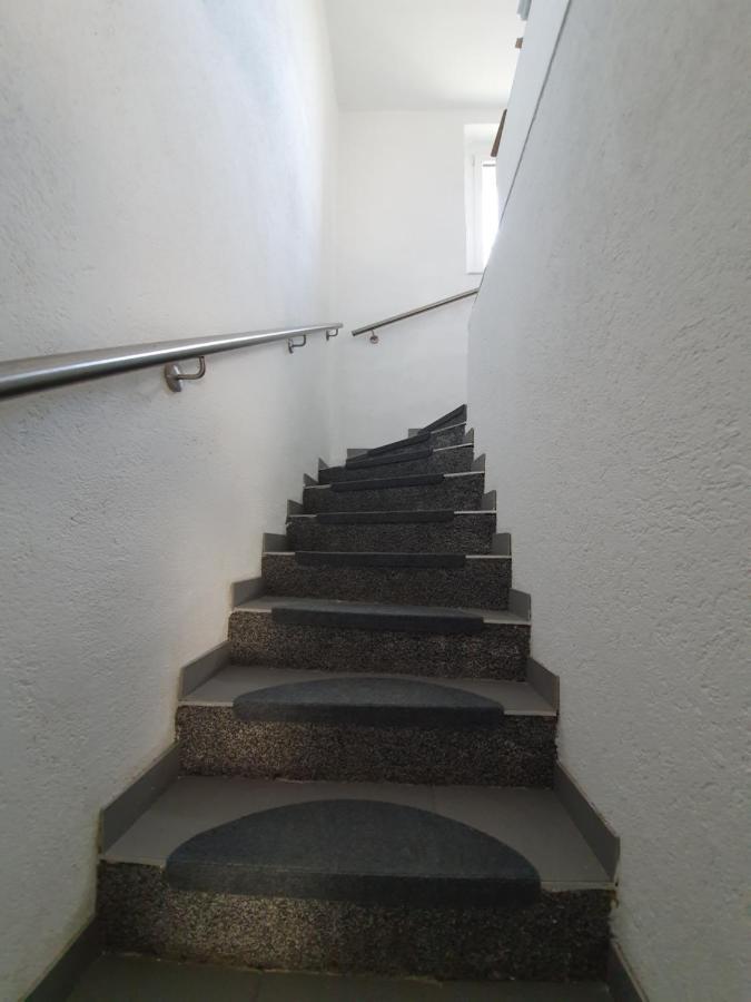 Ferienhaus In Der Eifel Naehe Burg Satzvey, Phantasialand, Eifelwanderwege 멕헤르니흐 외부 사진